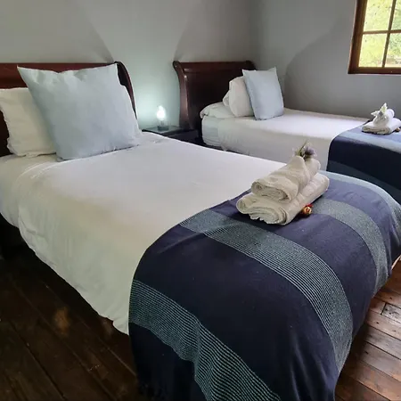 Cock & Bull Restaurant - Pub - Accommodation Hartbeespoort Room photo